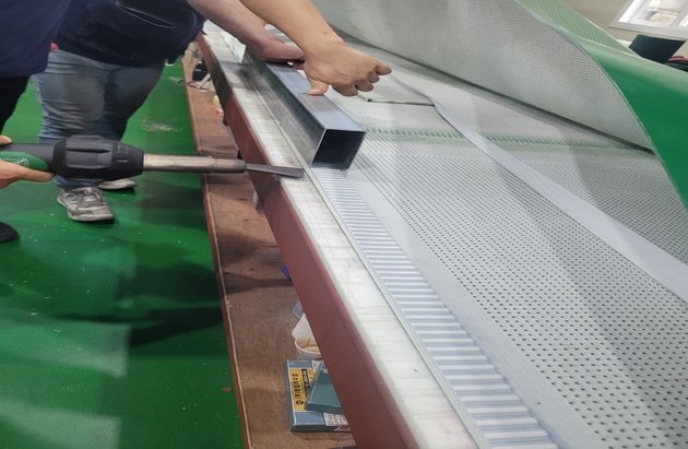 녹색 PVC 벨트 타공 150000개